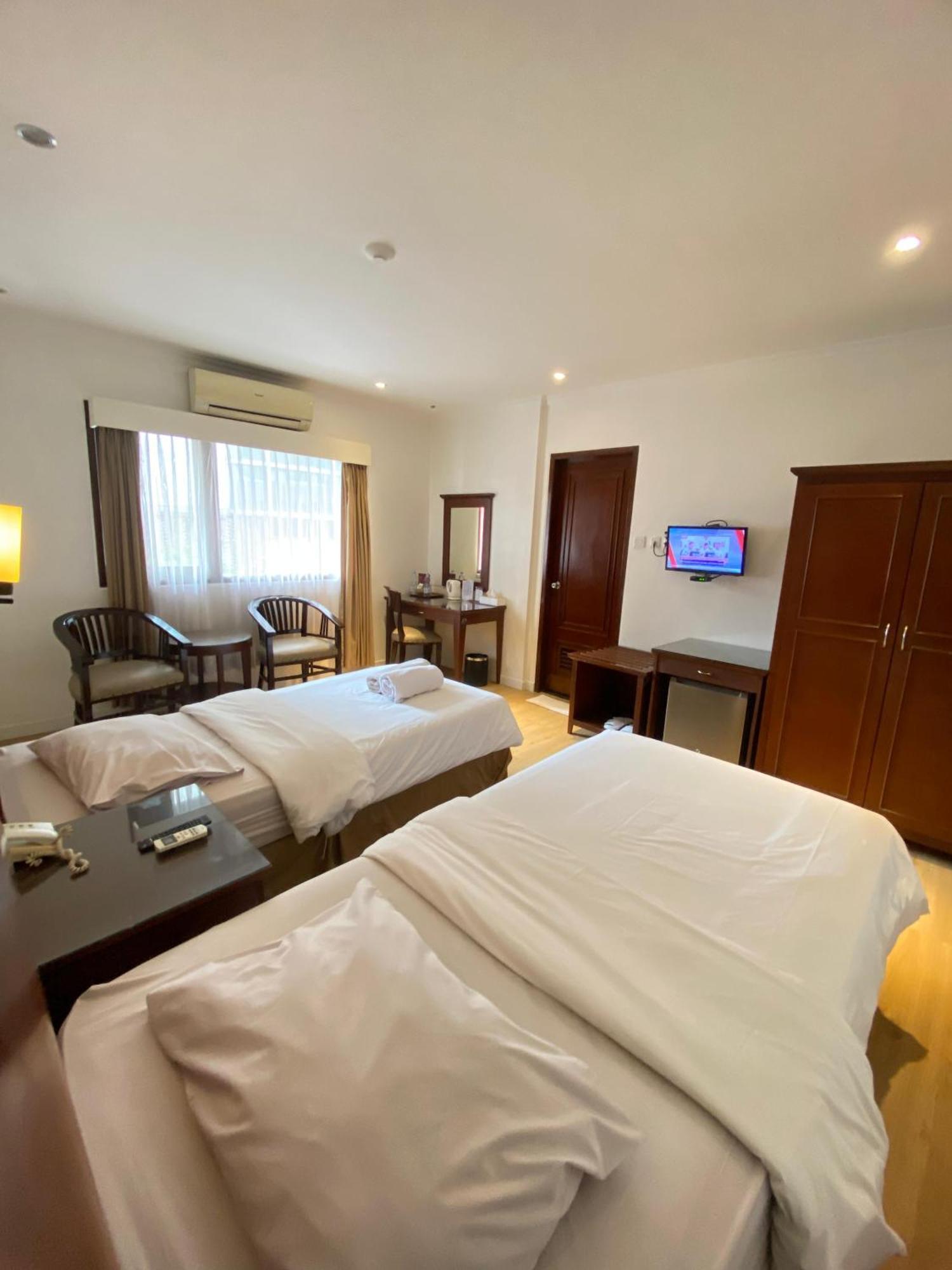 Cipta Hotel Wahid Hasyim Dżakarta Zewnętrze zdjęcie